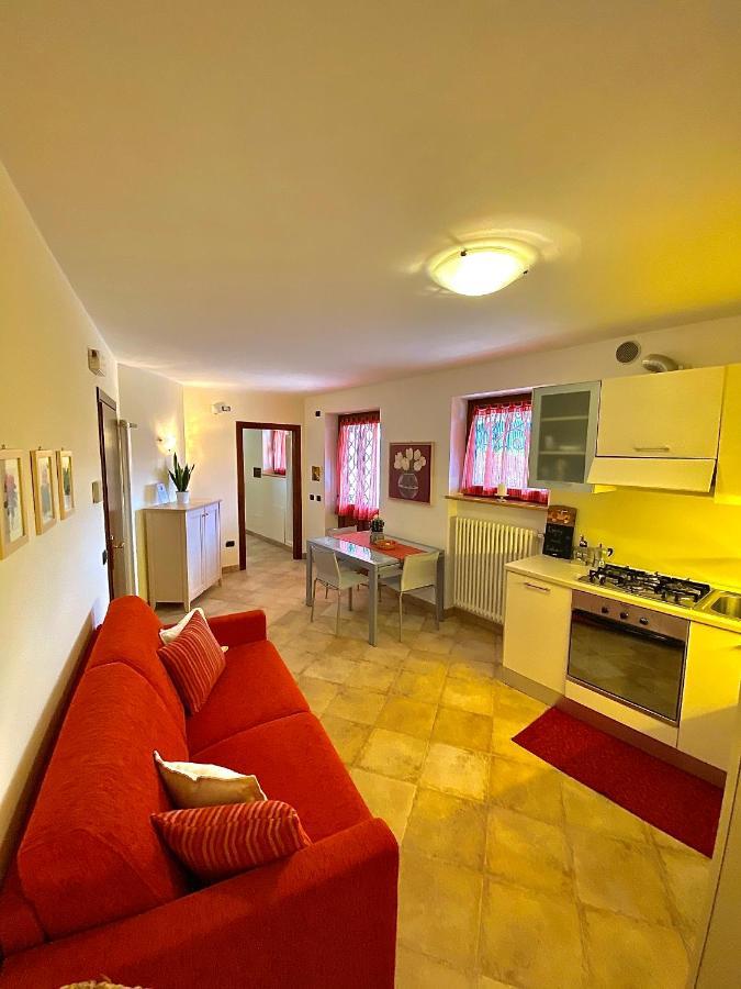 Appartamento Le Colonne - Relais Villa Quercia Тассулло Экстерьер фото