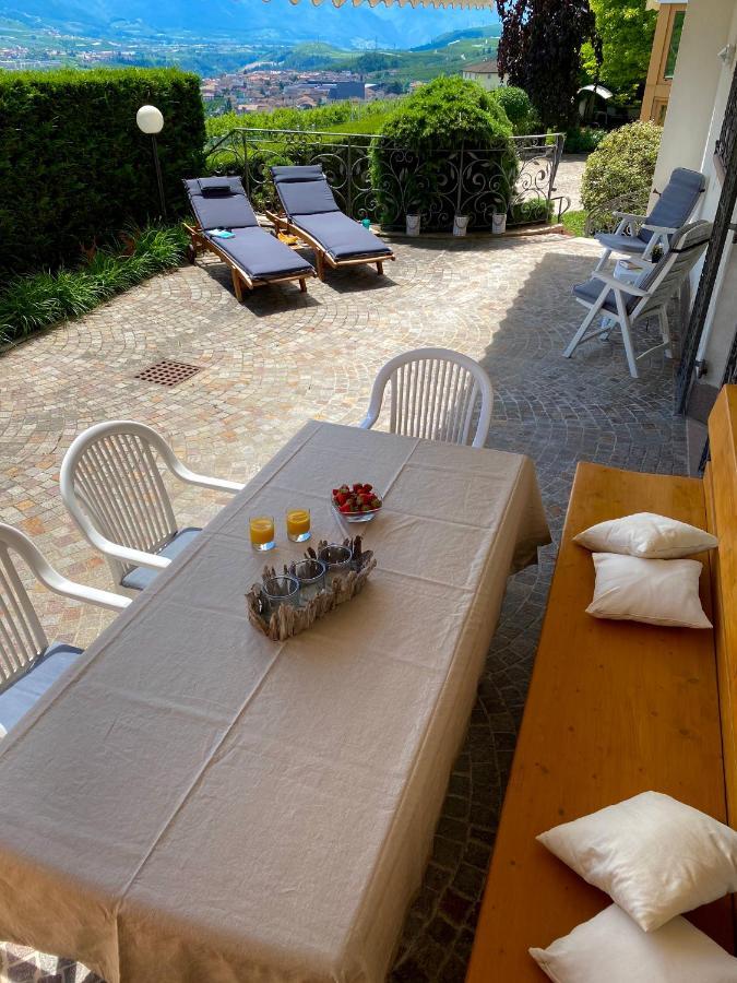 Appartamento Le Colonne - Relais Villa Quercia Тассулло Экстерьер фото